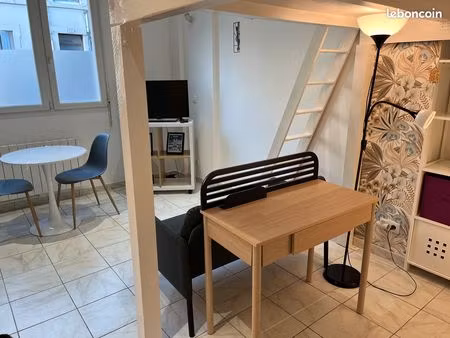 charmant studio avec mezannine proche centre villle