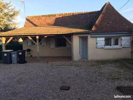 location petite maison f2 à la campagne