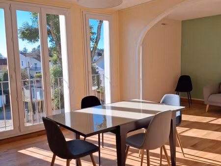 t2 meuble tres joli chatillon sur seine