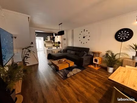 maison t4 plus bureau dans impasse calme