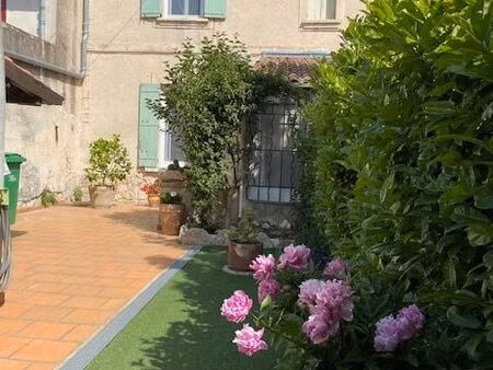 maison meublée avec jardin et garage