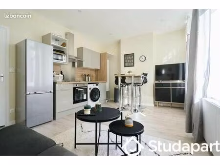 chambre 1 pièce 9 m²