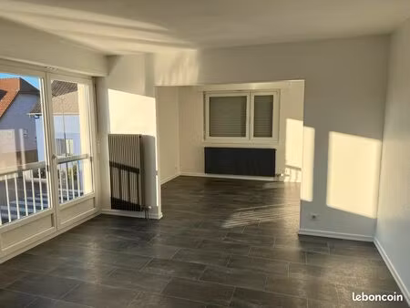 lumineux f3/4 proche centre village