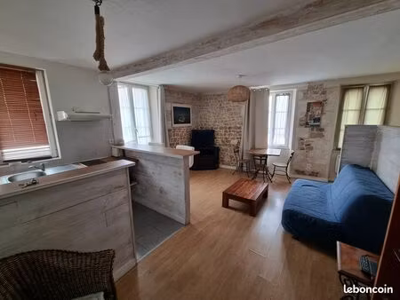 loue t1 proche du marché