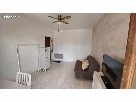 studio 1 pièce 24 m²