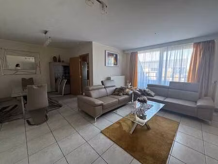 appartement 2ch + terrasse. quartier résidientiel