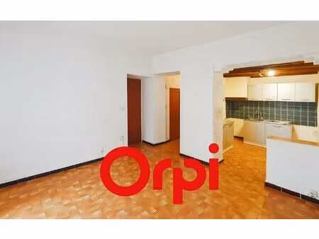 location appartement  39.71 m² t-2 à cuges-les-pins  600 €