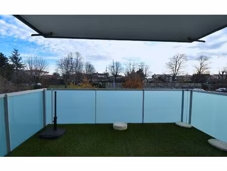 location appartement  69.61 m² t-3 à la tour-de-salvagny  1 096 €