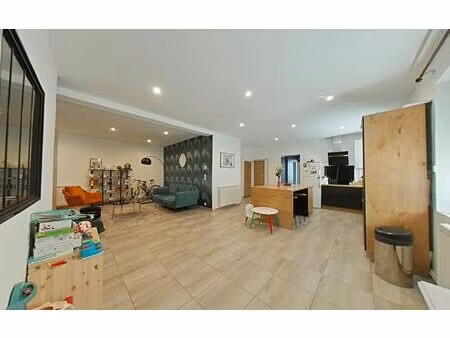 location appartement  m² t-3 à romans-sur-isère  750 €