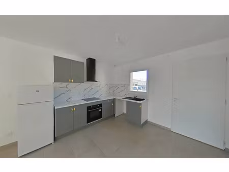 location maison  m² t-4 à romans-sur-isère  1 195 €