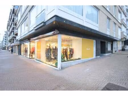 commerce exclusif situé sur l'avenue du littoral