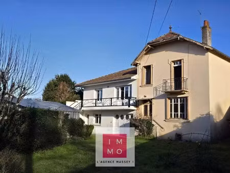 ensemble immobilier – 2 maisons – 186 m² – terrain 1043 m² – grand garage 87 m²