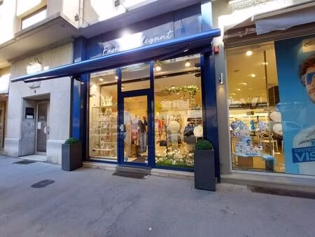 location commerce 2 pièces 38 m² à chambéry (73000)