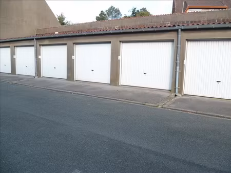 boulogne sur mer ~~rue jules ferry  garage une voiture