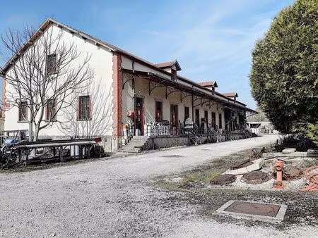 vente bureau 4198 m² provins (77160)