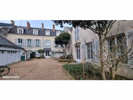 appartement 6 pièces 74 m²