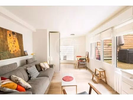 paris 18e - montmartre / lamarck-caulaincourt - studio à vendre - 27 54m² carrez - terrass