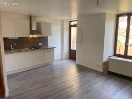 appartement t3 en duplex a balsieges