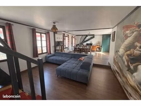 location / colocation meublée – maison de charme – centre saint-julien – jacuzzi – bus à 1