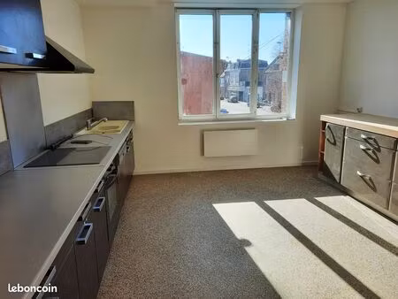 f4 1er étage cambrai direction douai