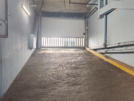 garage parking à louer paris