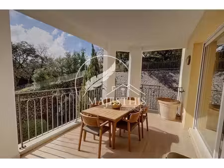 vente appartement 3 pièces 67 m² à hyeres (83400)  389 000 €