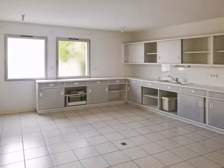 vente bureau 5 pièces 140 m² bessines (79000)