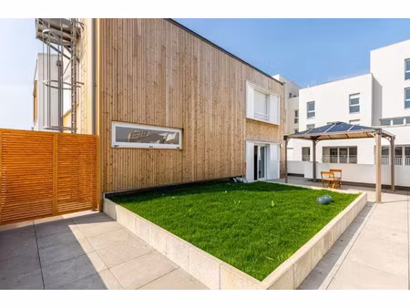 vente appartement 4 pièces 85 m² à romainville (93230)  690 000 €