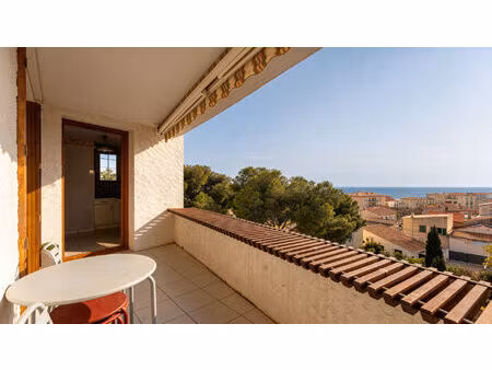 exclu _ à vendre t2 au coeur du village vue mer 13960 sausset les pins