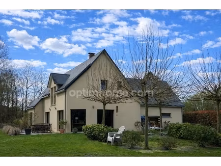 maison contemporaine – 222 m² au sol– vie de plain-pied – 4 chambres - terrain 2 670 m² – 