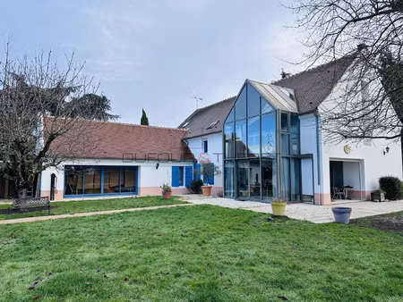 propriété rare sur le secteur  8 pièces 292m2  belles presta