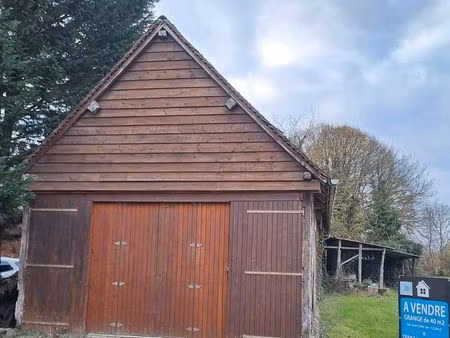 grange 40m2 sur parcelle de 122m2 constructible et terrain 3819m2 en zone verte