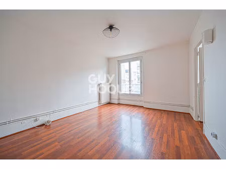 2 pièces / dugommier