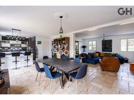 charmante maison familiale de 6 pieces ( environ138m²) à soisy-sur-seine