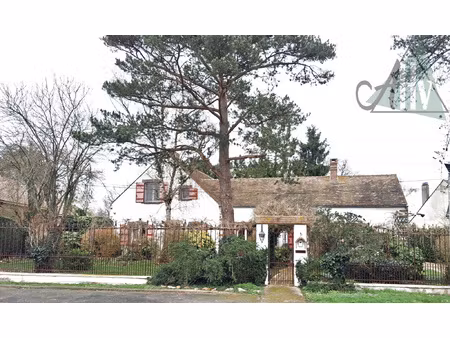 belle maison de village avec grand jardin