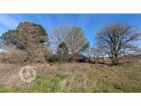 parcelle agricole boisée  au coeur d'un environnement authen