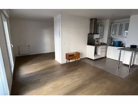 location appartement  37.21 m² t-1 à montreuil  925 €