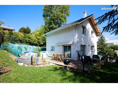 maison 5 pièces 102 m²