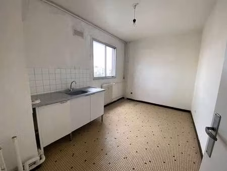 location appartement 2 pièces à hérouville-saint-clair (14200) : à louer 2 pièces / 50m² h