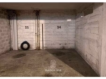 vente garage et parking à nantes (44000) : à vendre / nantes