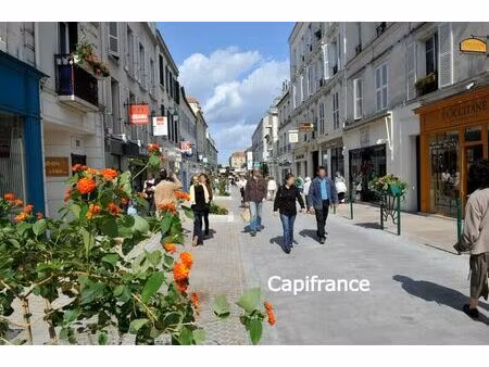 location commerce 1 pièce 84 m² à rueil-malmaison (92500)