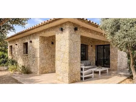 villa en bord de mer avec jardin lecci (2a)