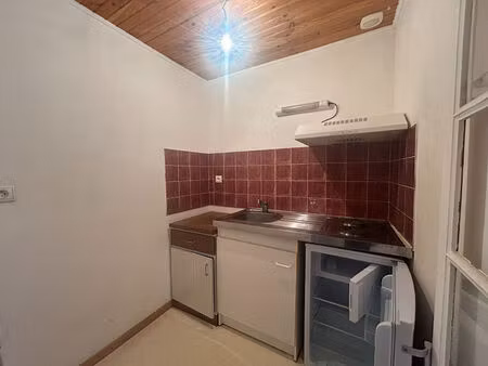 studio à louer à civray