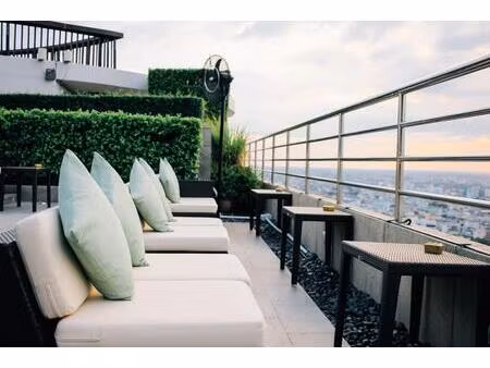 dernier étage – appartement 5 pièces avec rooftop de 48 m²