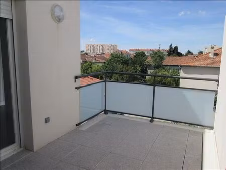 location appartement 3 pièces 56 m² à nîmes (30000)