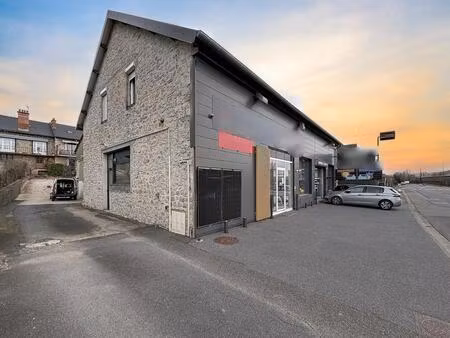 ensemble immobilier commercial