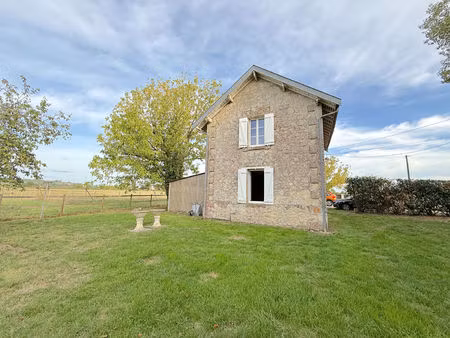 location maison 2 pièces 58 m² à saint-vincent-de-paul (33440)