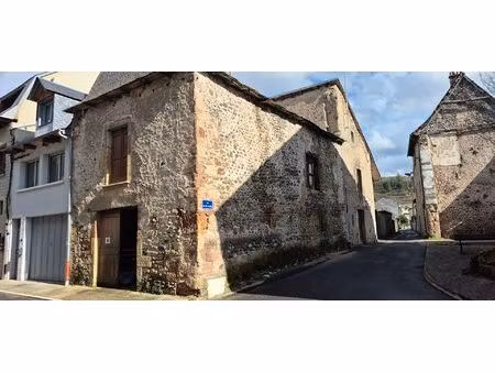 grange à usage de garage centre ville espalion.