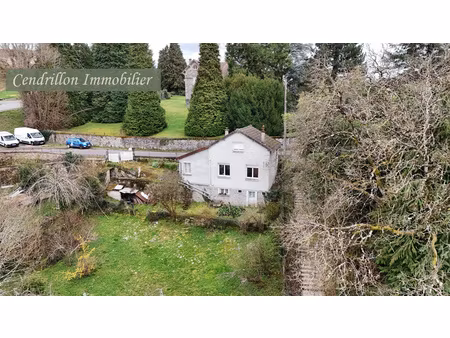 maison indépendante  2 chambres sur 622 m2  dans une rue non