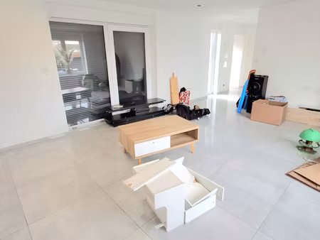 superbe maison individuelle entierement renovee de 132m2